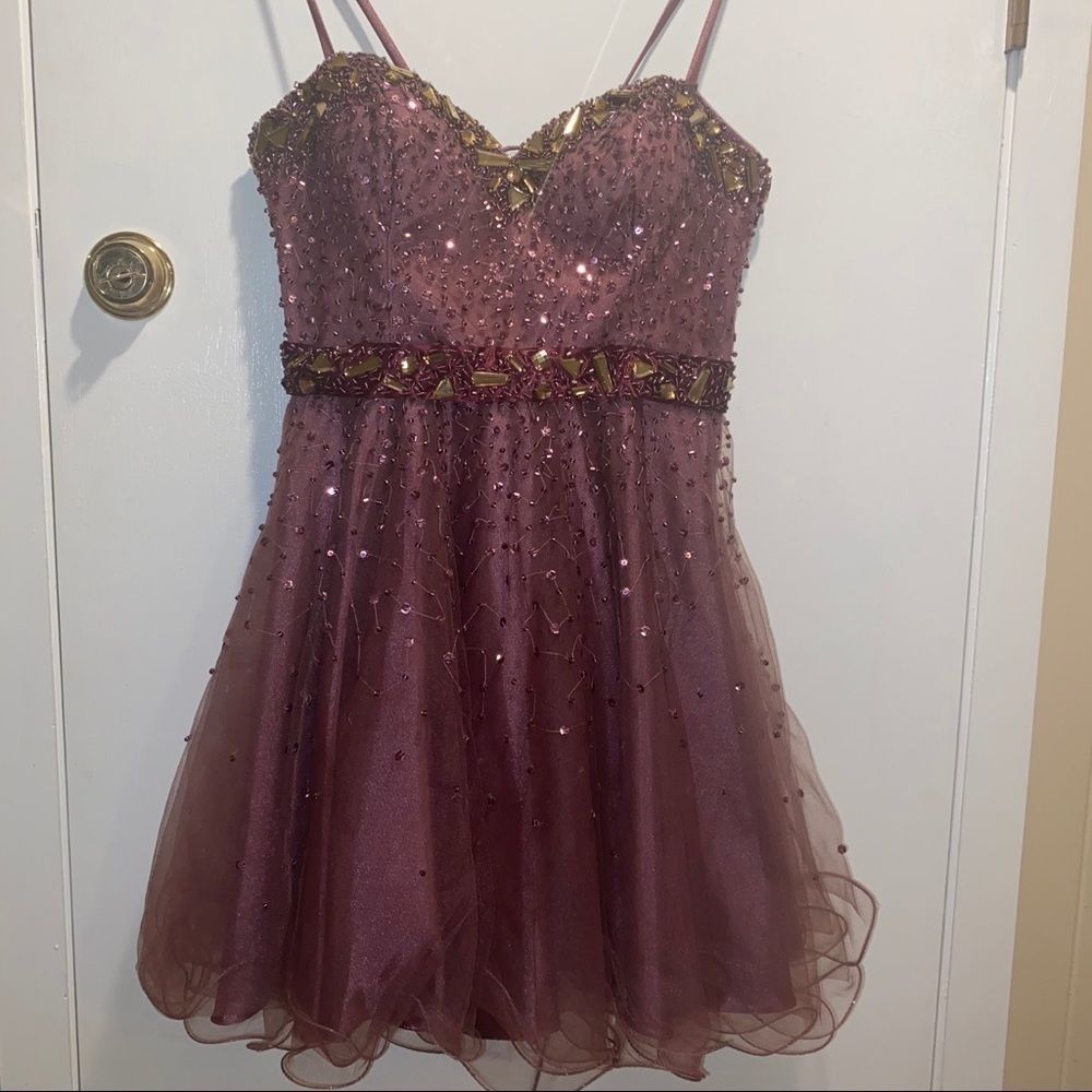 Dave & Johnny Semi Formal Dress - Picture 7 of 7